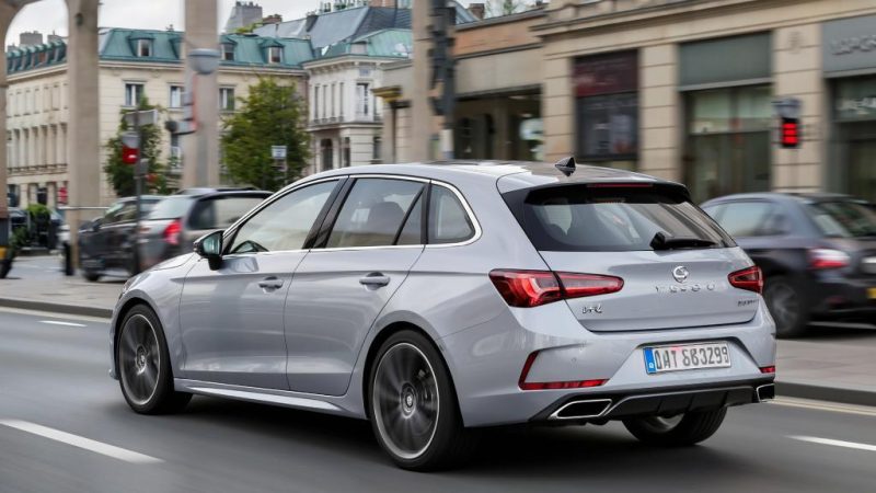 Лифтбек: Элегантность и Практичность в Одном Кузове